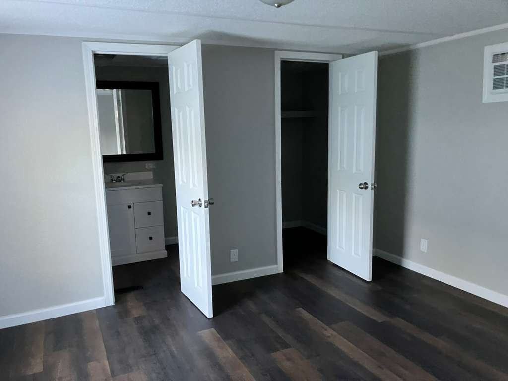 78 Deerwood Park - Photo 6 of 10