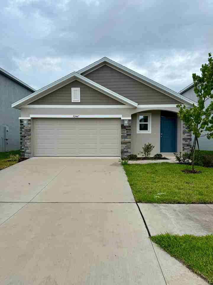 32447 Weathered Oak Dr - Photo 2 of 20