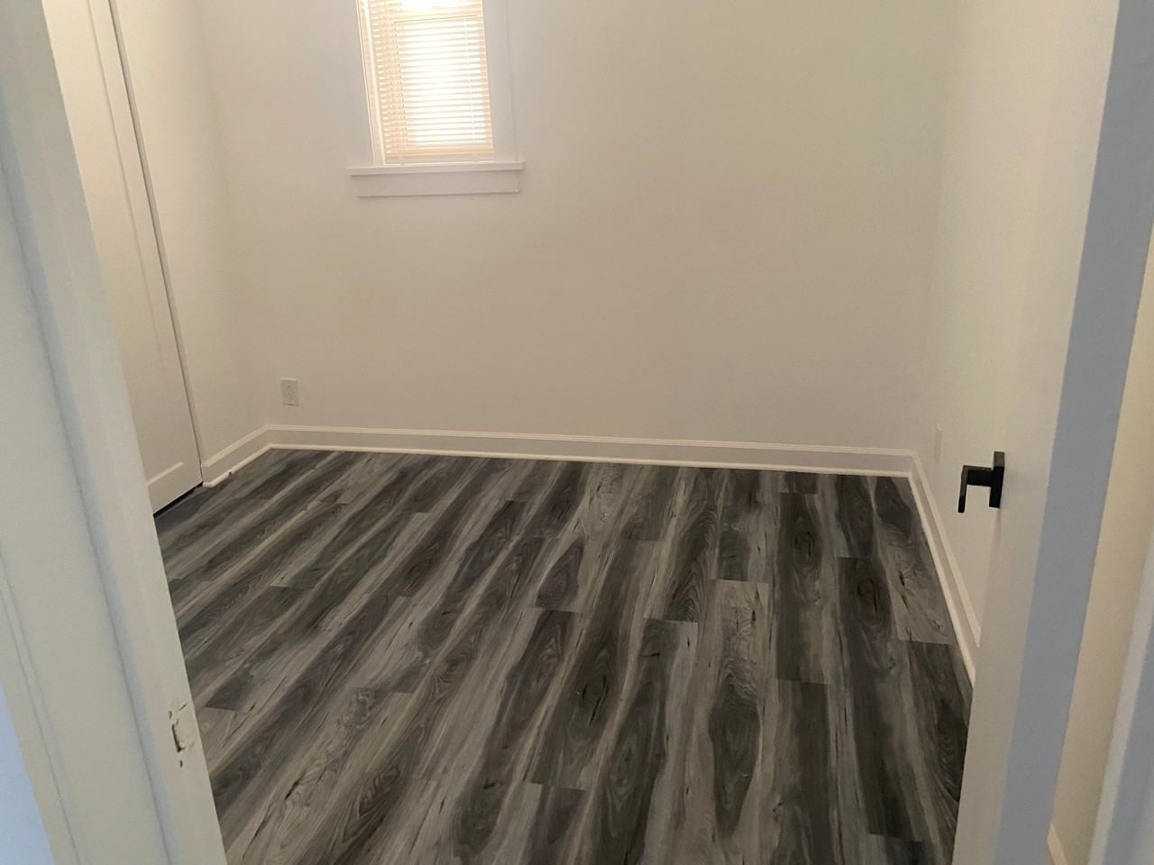 5207 Galitz St #1 - Photo 6 of 18