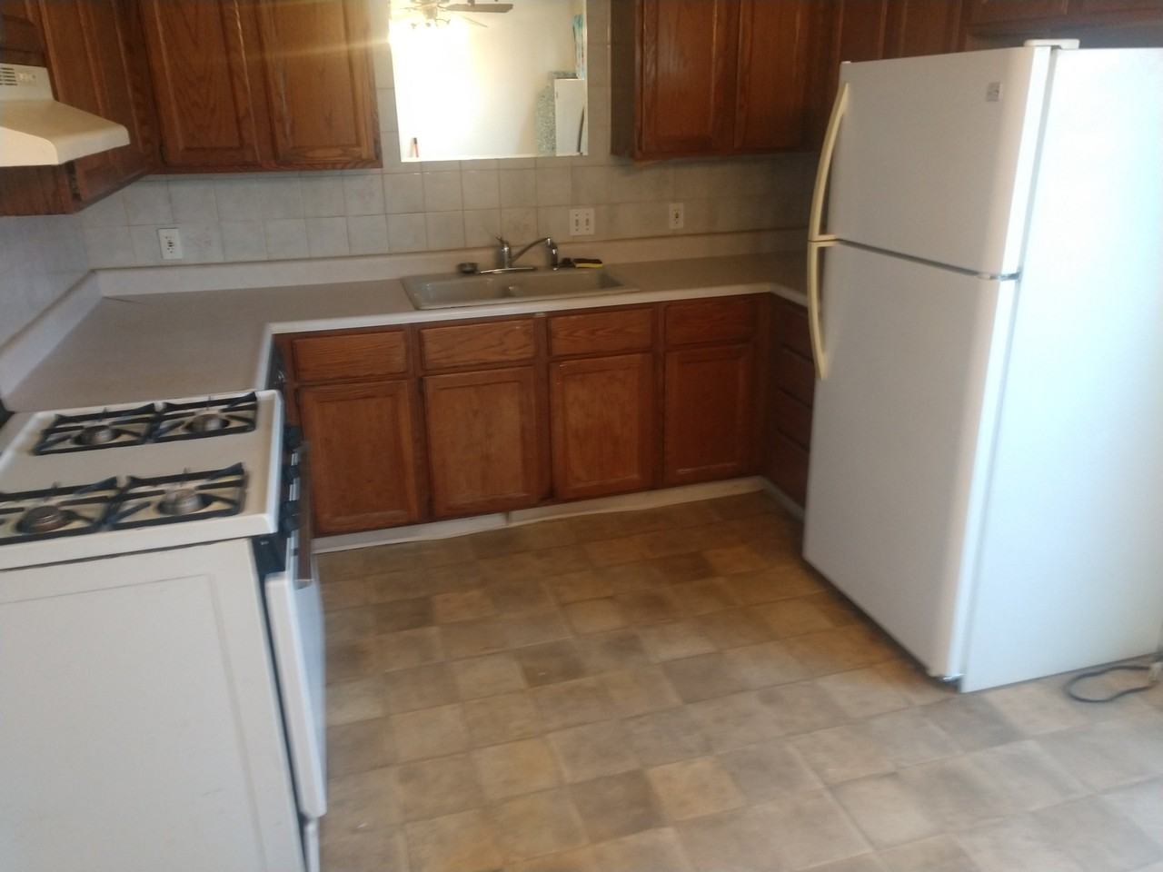 2045 Old Valley Ct Se - Photo 2 of 14