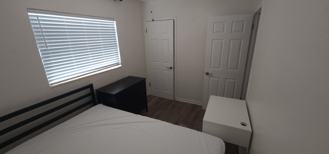 3408 W Cordelia St - Photo 1 of 1