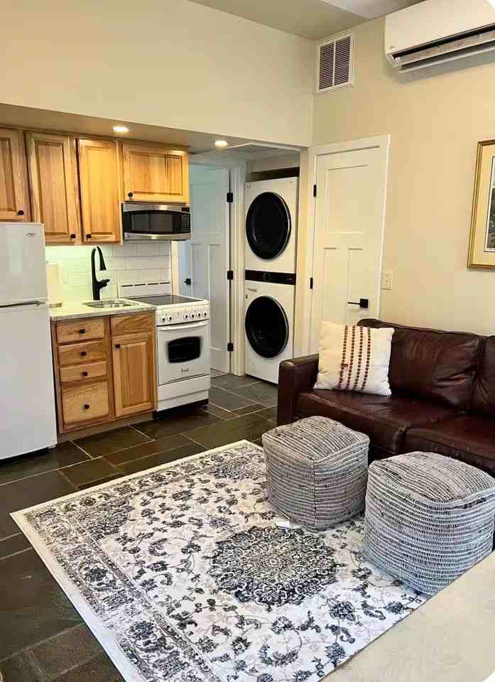 42036 Sweet Spring Ln - Photo 4 of 11
