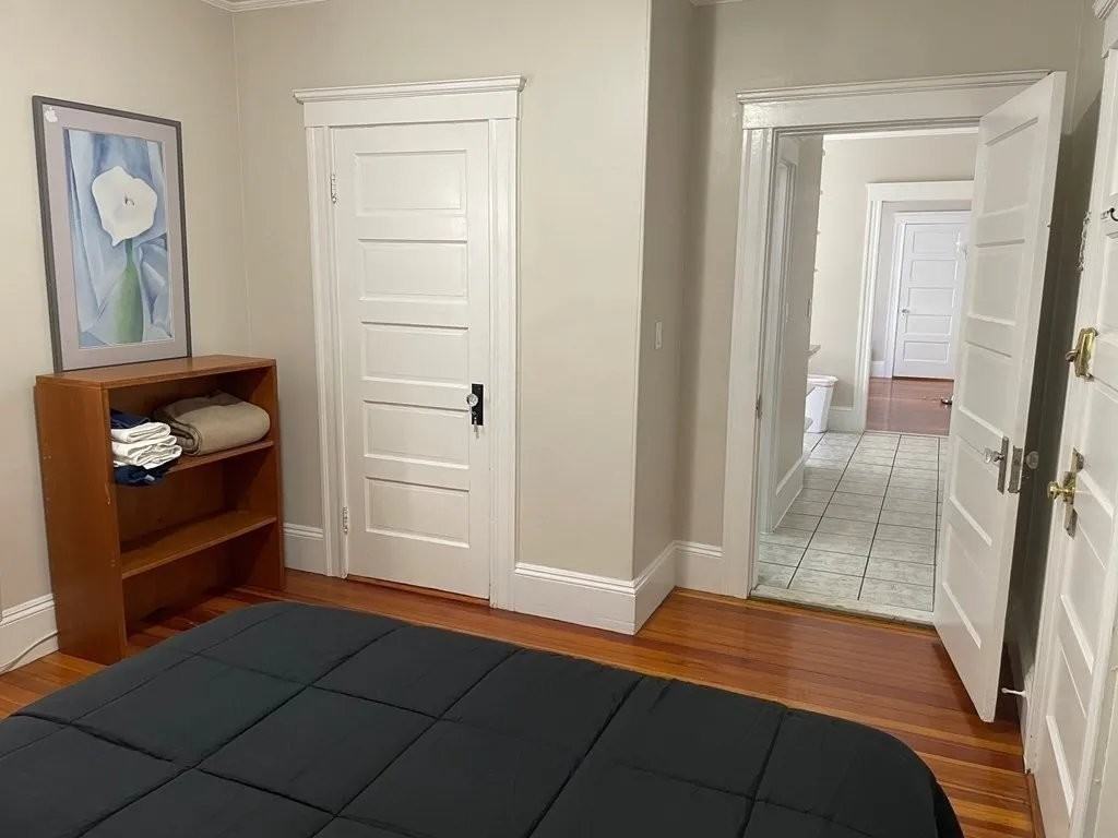 8 Hancock St #1L - Photo 5 of 10