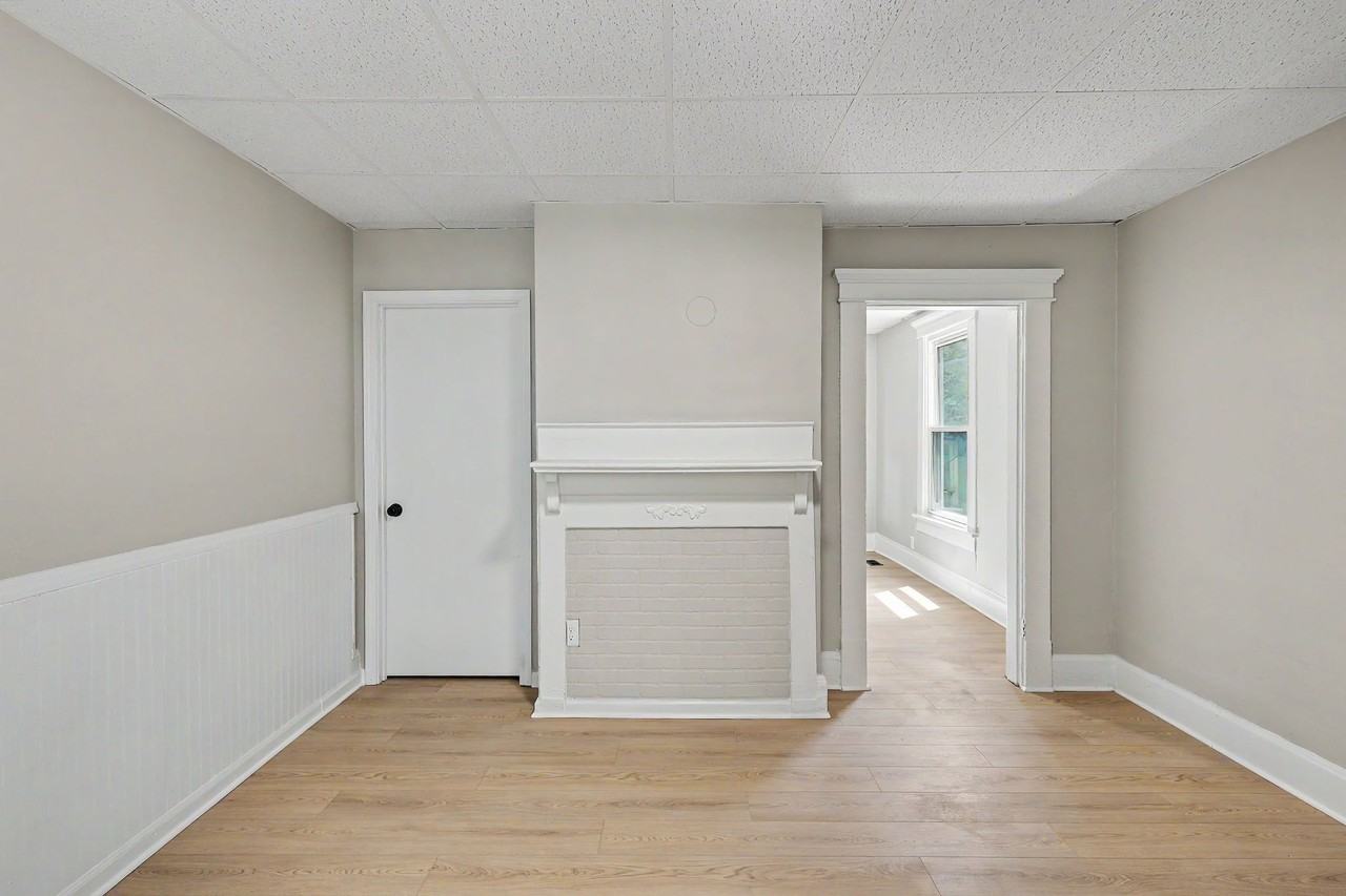 1756 Bruck St - Photo 6 of 20