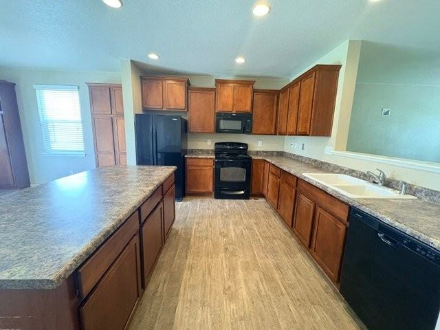 1652 Chelms Ford Ct - Photo 4 of 14
