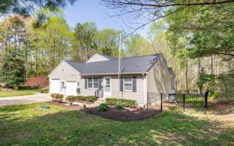 2725 Vivians Way - Photo 1 of 1