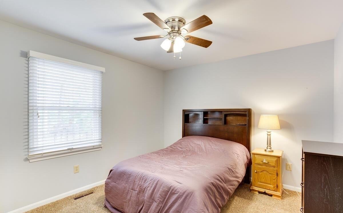 2725 Vivians Way - Photo 7 of 10