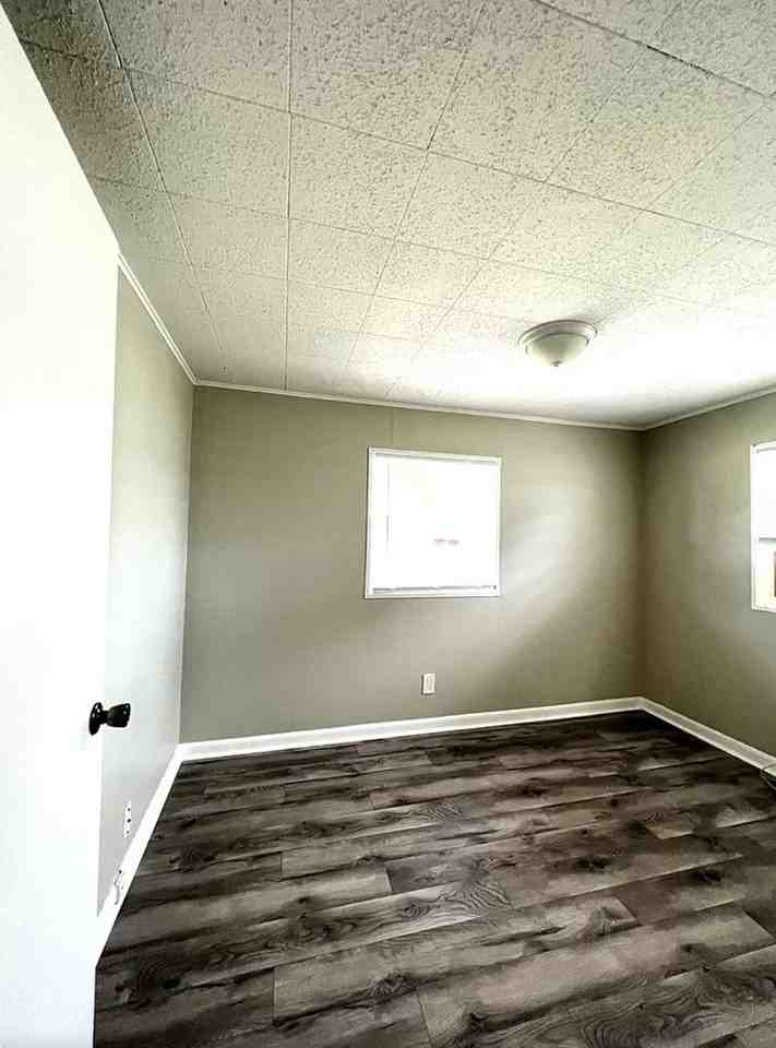 722 N 8th St - Photo 4 of 7