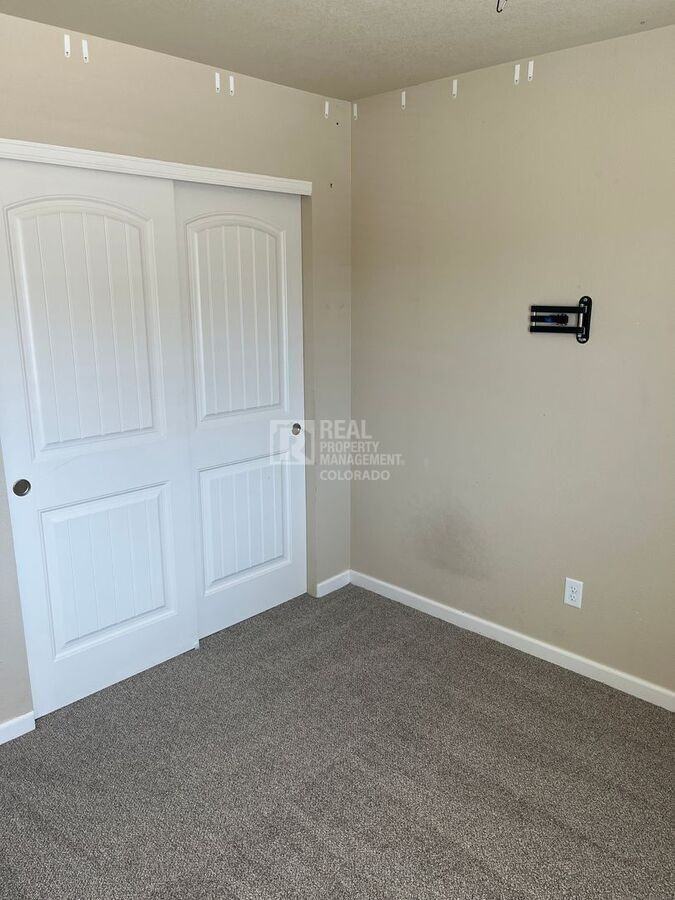 1903 E 11th St - Photo 6 of 15