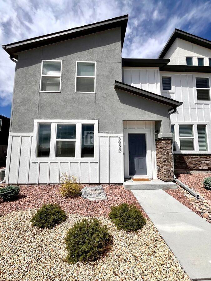 3653 Levy Park Dr - Photo 2 of 16