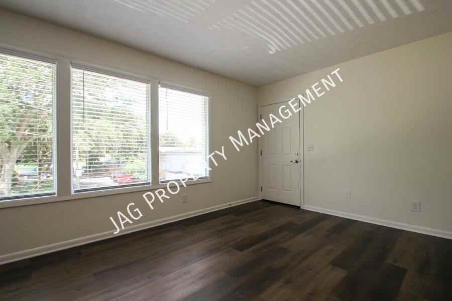 1426 Berrier St - Photo 6 of 31