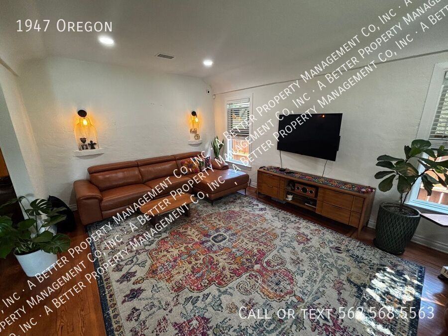 1947 Oregon Ave - Photo 2 of 25