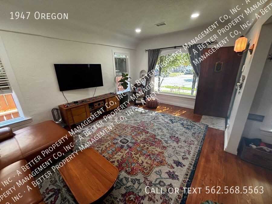 1947 Oregon Ave - Photo 3 of 25