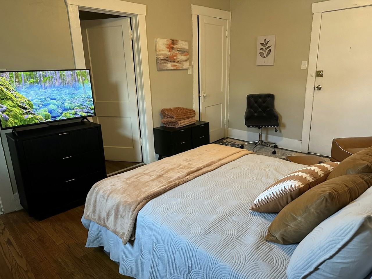 1329 North Grant Street, Unit 16 - Photo 5 of 11