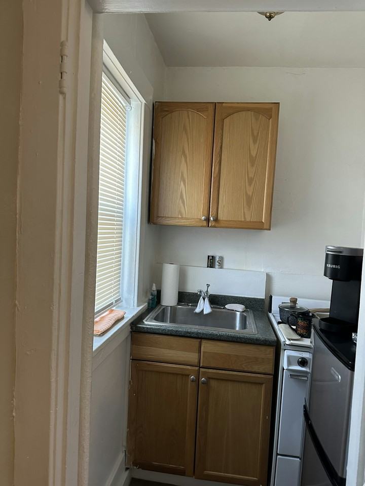 1329 North Grant Street, Unit 16 - Photo 7 of 11