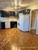featured image of 413 11th St #413
