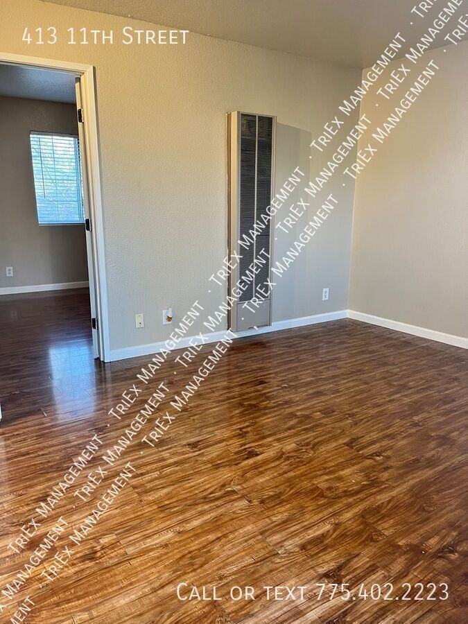 413 11th St #413 - Photo 3 of 10