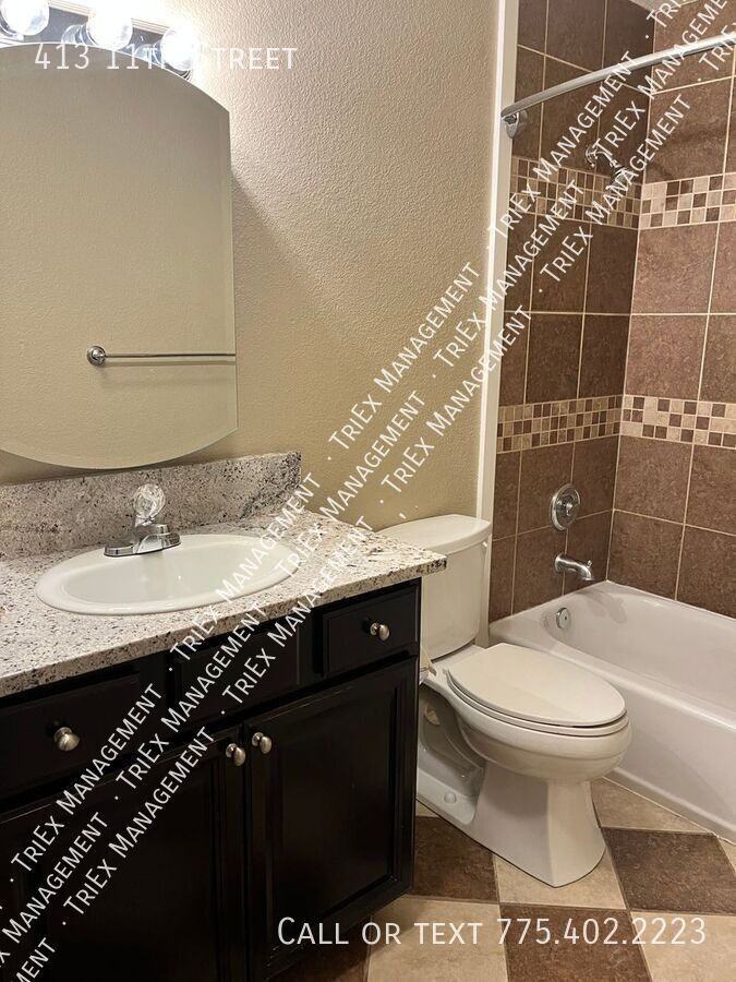 413 11th St #413 - Photo 6 of 10