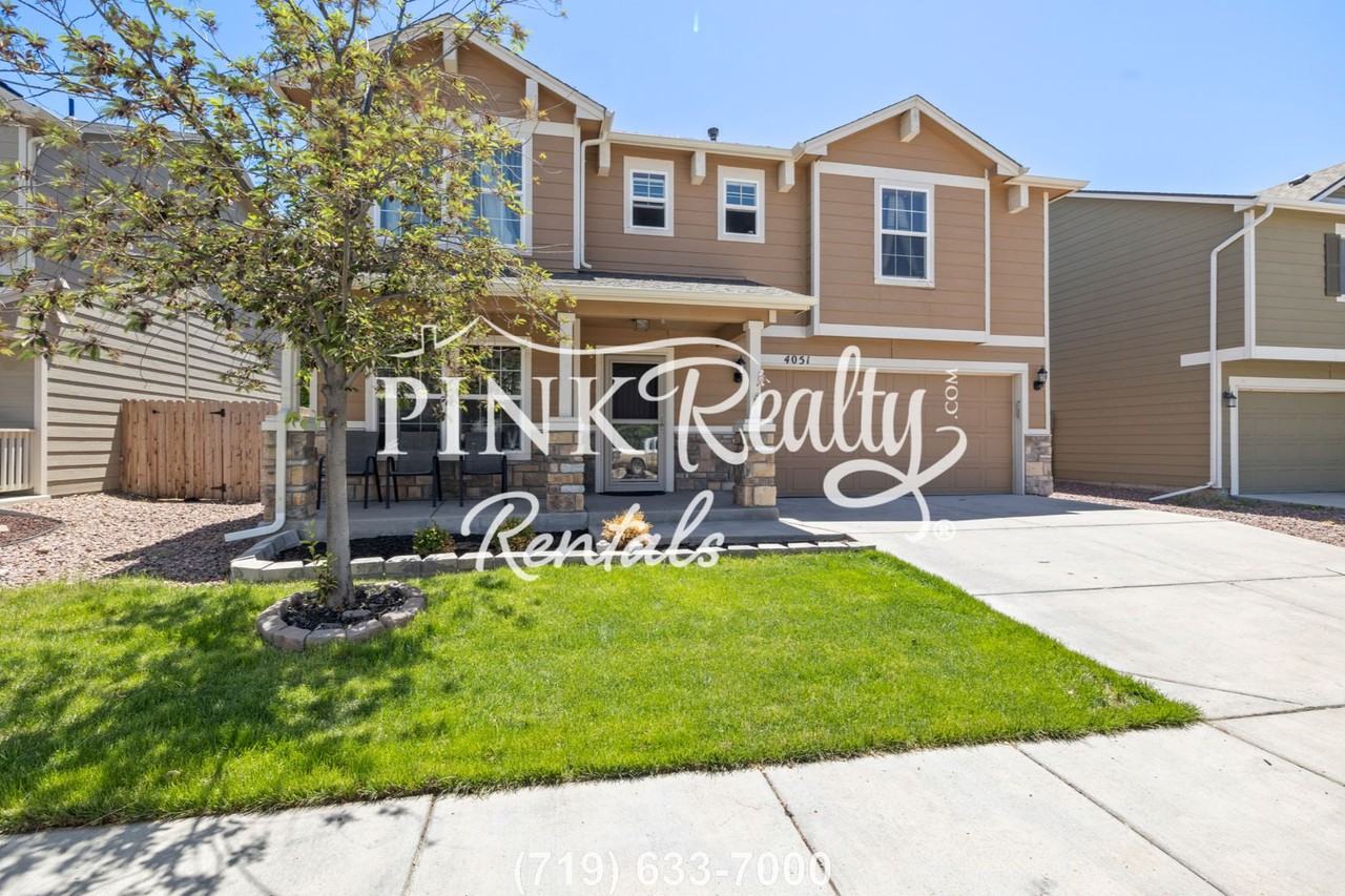 4051 Silver Star Grv - Photo 2 of 34