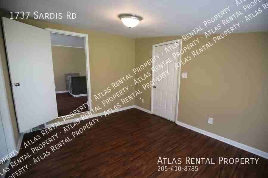 1737 Sardis Rd - Photo 7 of 24