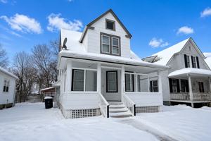 featured image of 3866 W 41st St