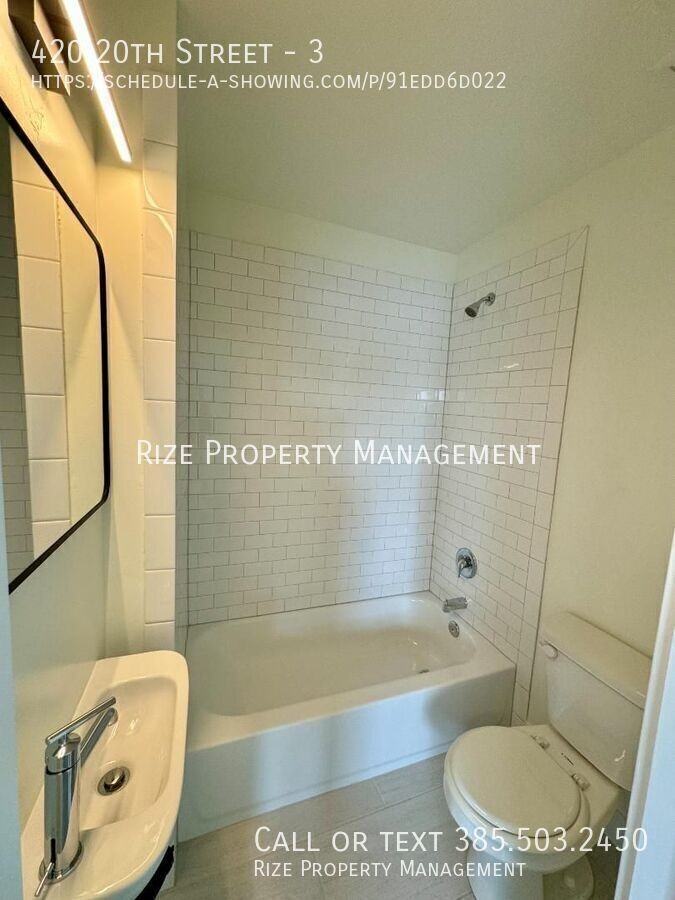 420 20th St #3 - Photo 4 of 10