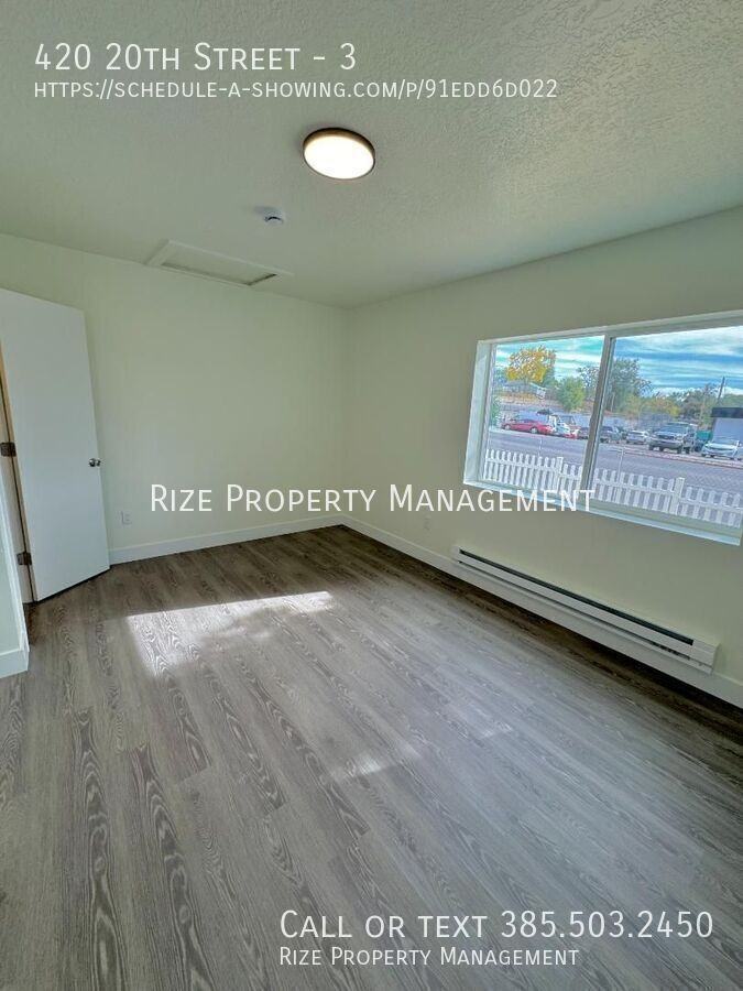 420 20th St #3 - Photo 7 of 10