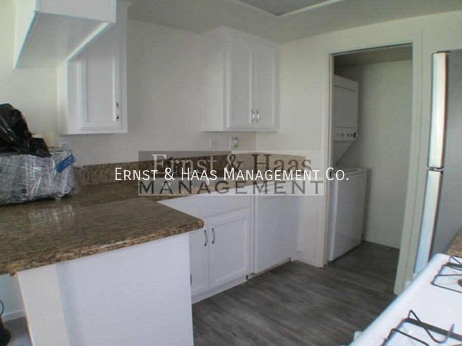 1121 Obispo Ave #103 - Photo 5 of 24