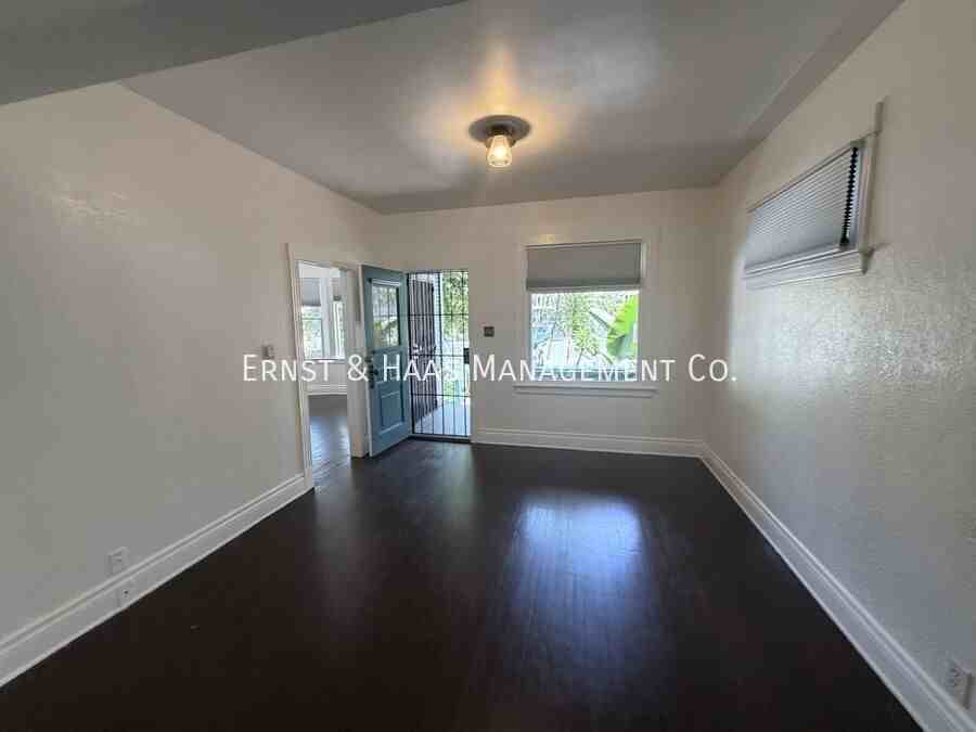209 Linden Ave - Photo 4 of 17