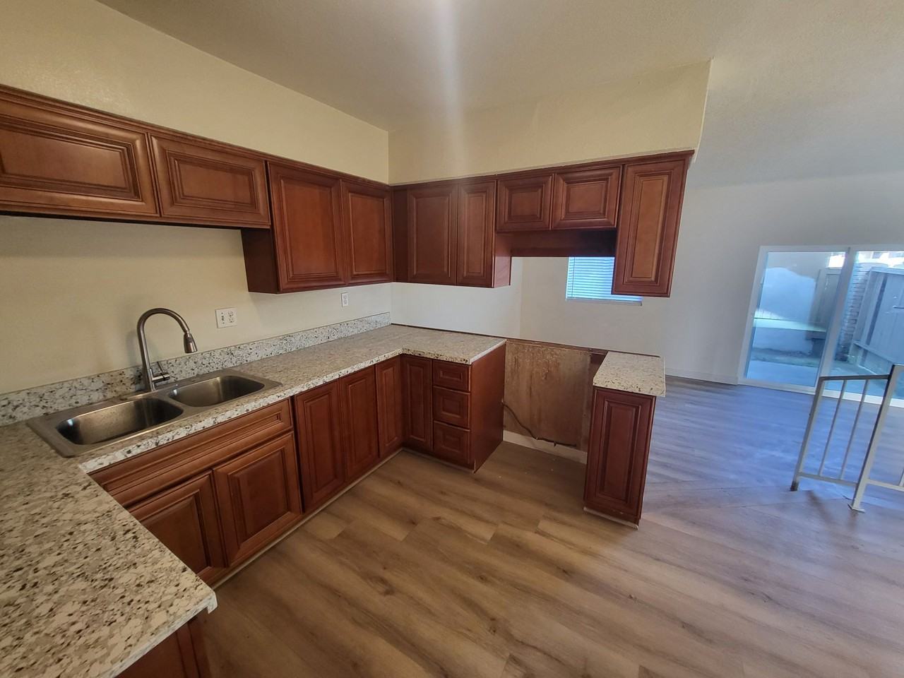 13115 Cypress St #5 - Photo 3 of 18