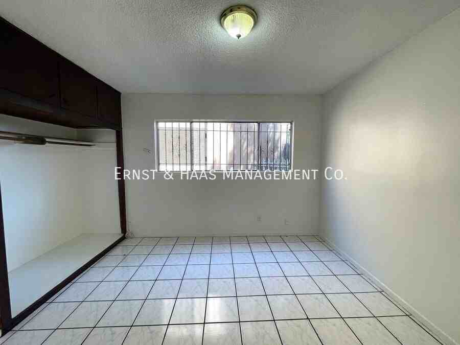 4623 E Compton Blvd #01 - Photo 6 of 8