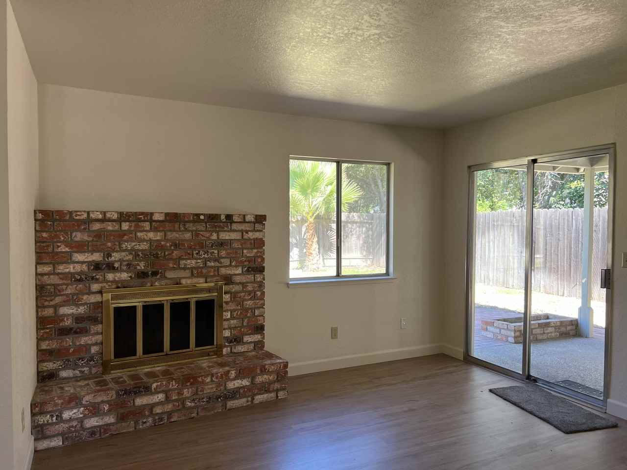 795 Railroad Ave #1 - Photo 6 of 32