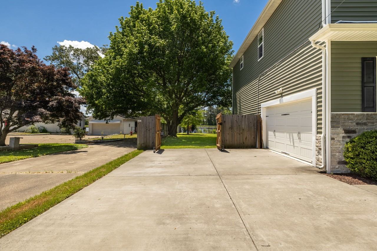 615 Roland Dr #1 - Photo 2 of 30