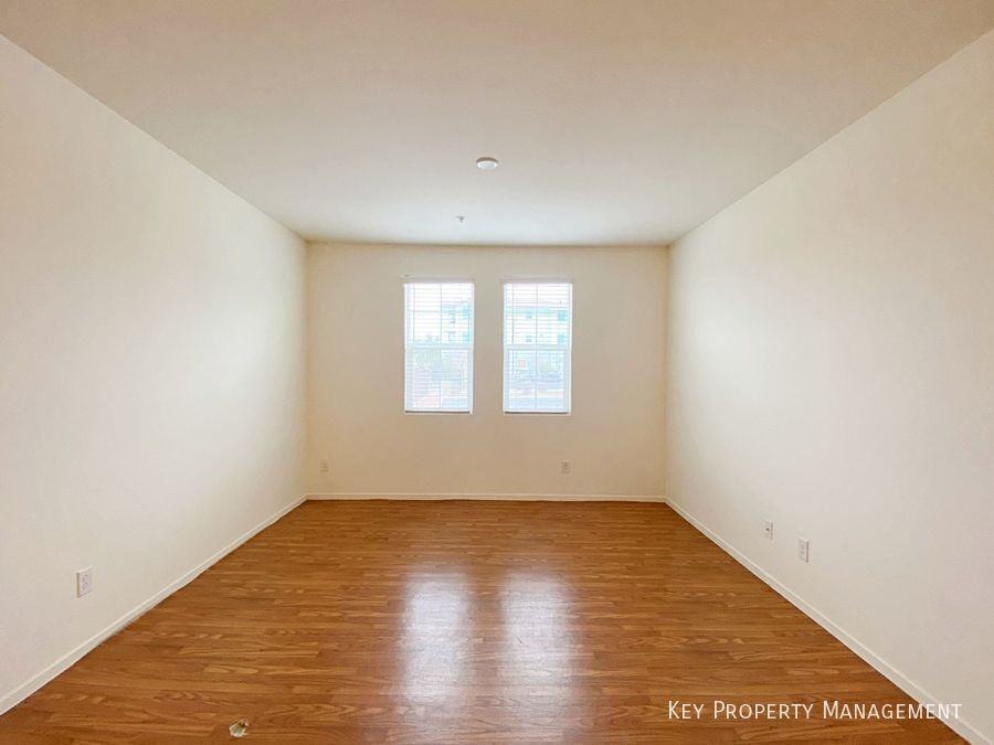 50 Aura De Blanco St #14104 - Photo 4 of 22