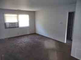 featured image of 2000 Warren St