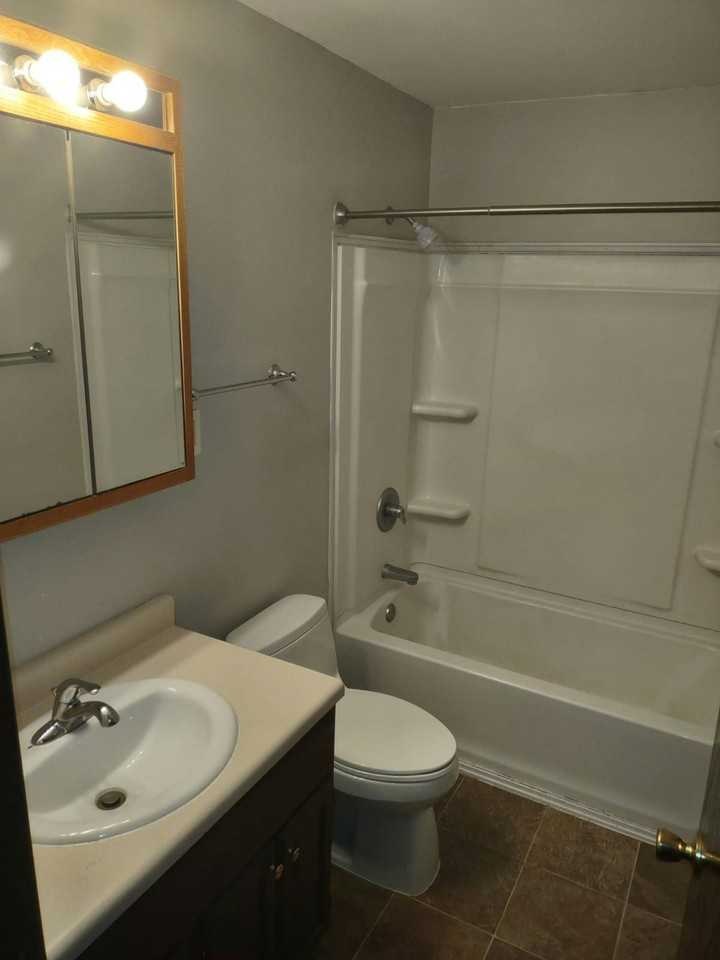 2000 Warren Street, Unit 9 - Photo 4 of 6