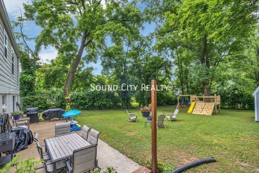 2929 Emery Dr - Photo 2 of 46