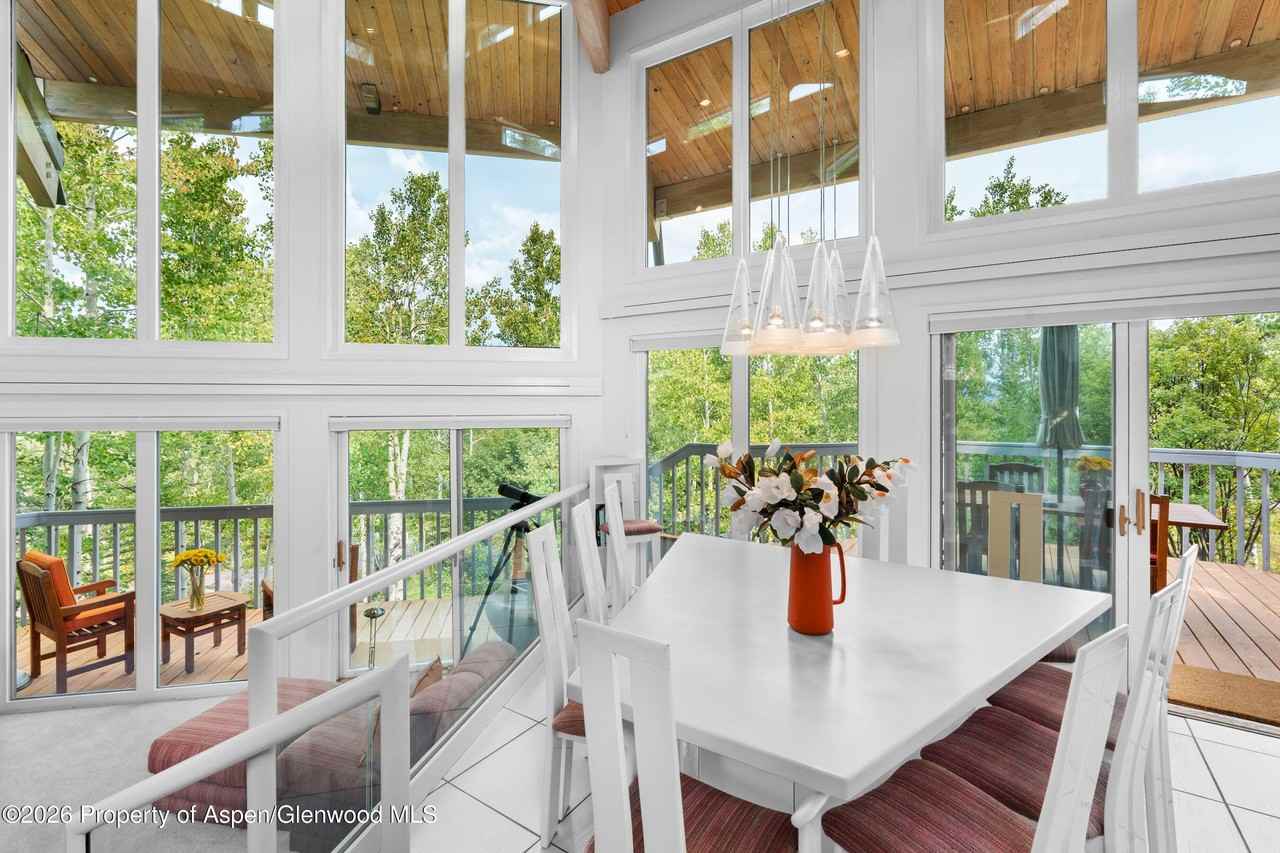 239 Antler Ridge Ln - Photo 7 of 33