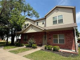 featured image of 1538 N Leverett Ave