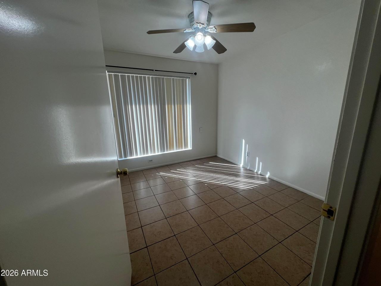 1550 W Knowles Ave - Photo 5 of 13