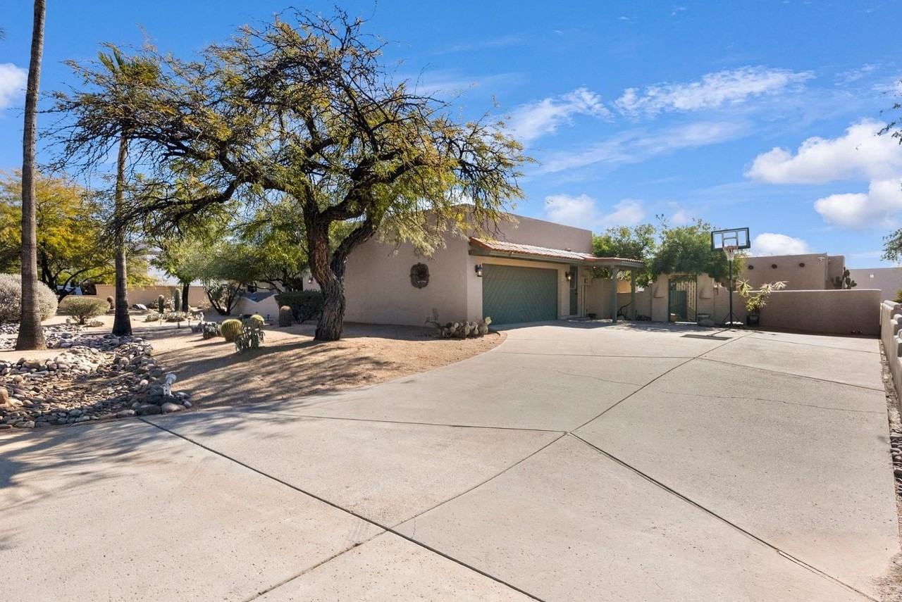 9335 E Casitas Del Rio Dr - Photo 2 of 50
