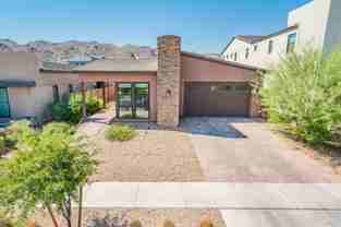 923 E Paseo Way - Photo 1 of 1