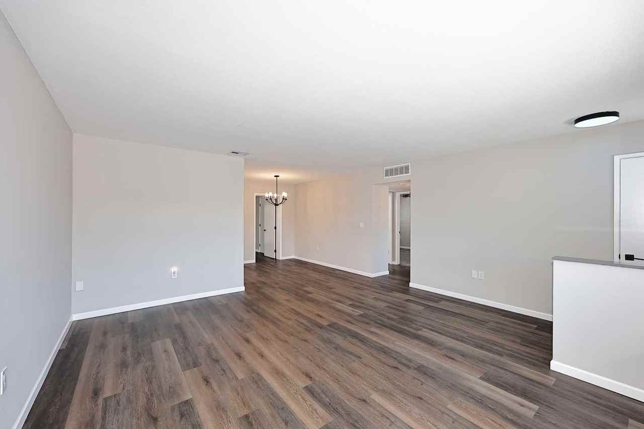 10002 W Tarrytown Ave - Photo 6 of 45