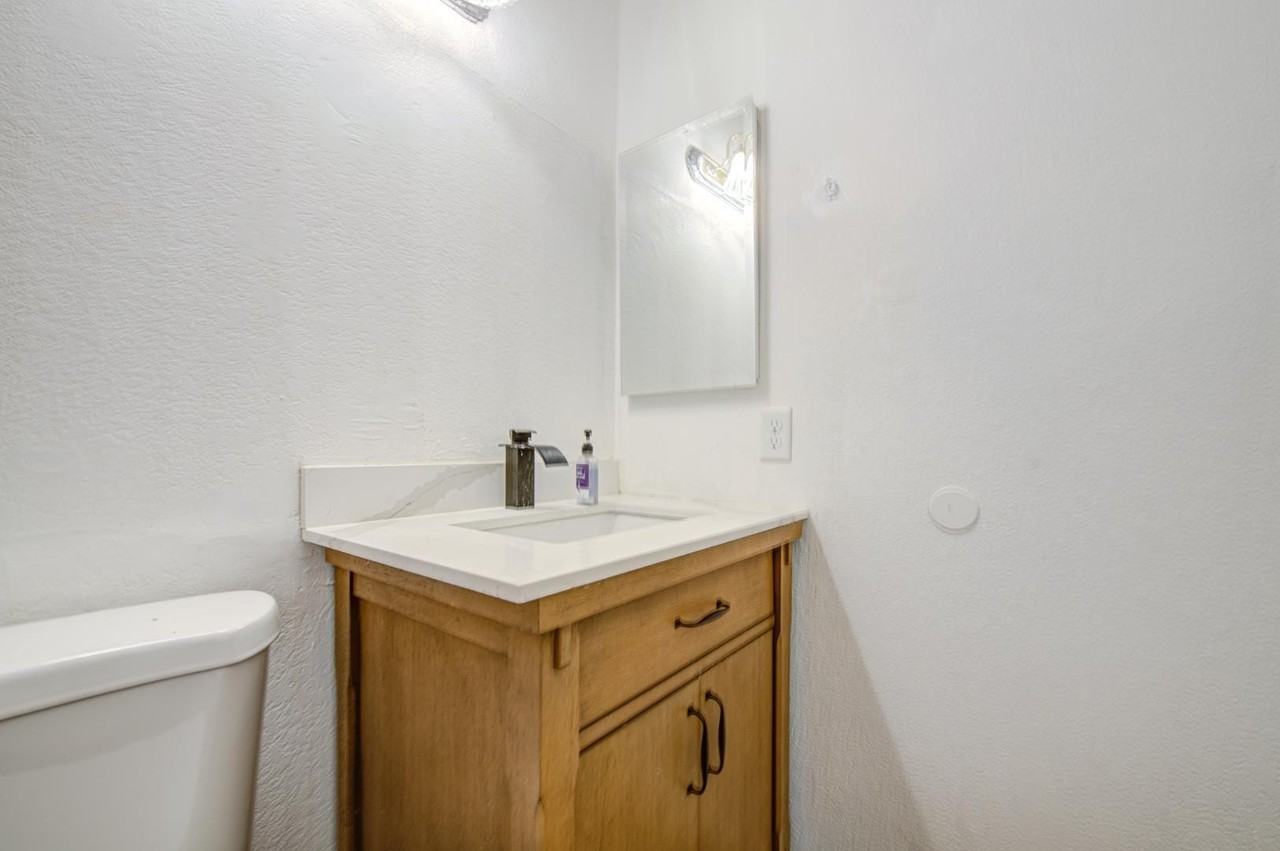 2902 E Diamond Ave - Photo 3 of 39