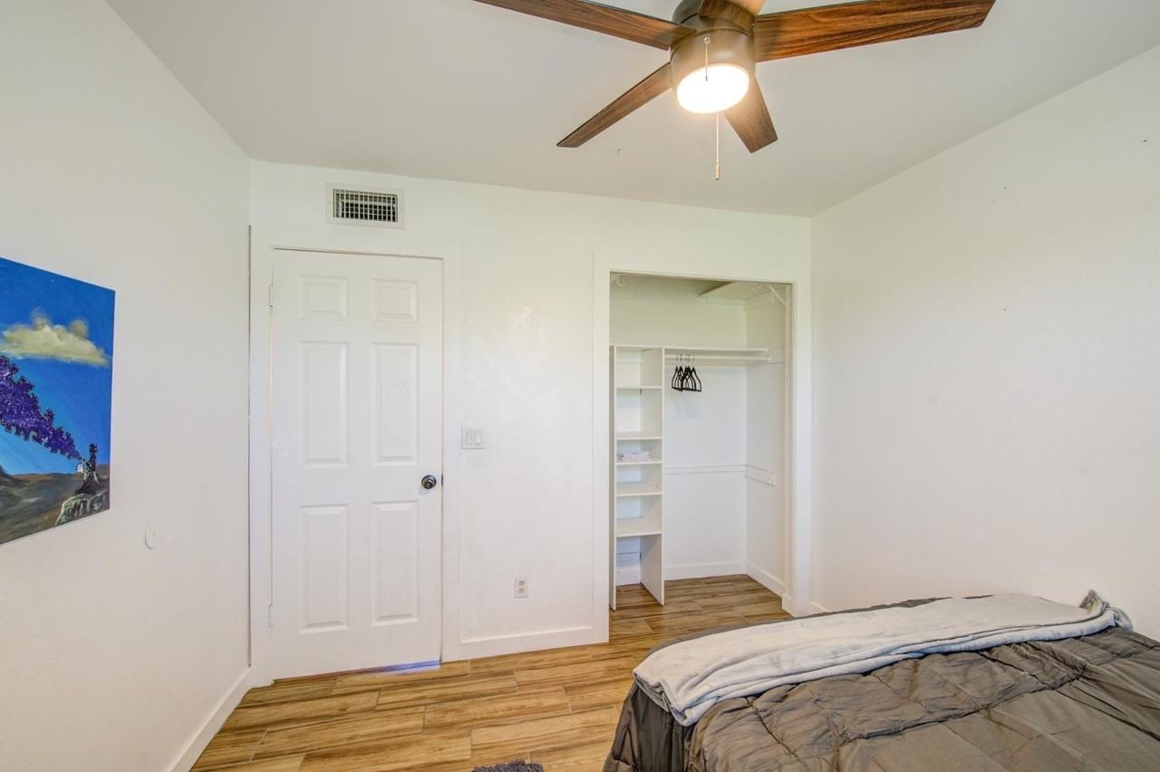 2902 E Diamond Ave - Photo 5 of 39
