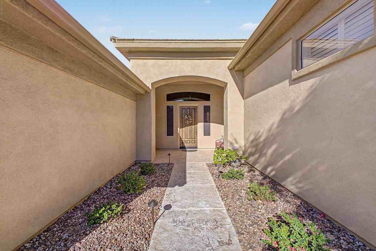41923 N Moss Springs Rd - Photo 3 of 50