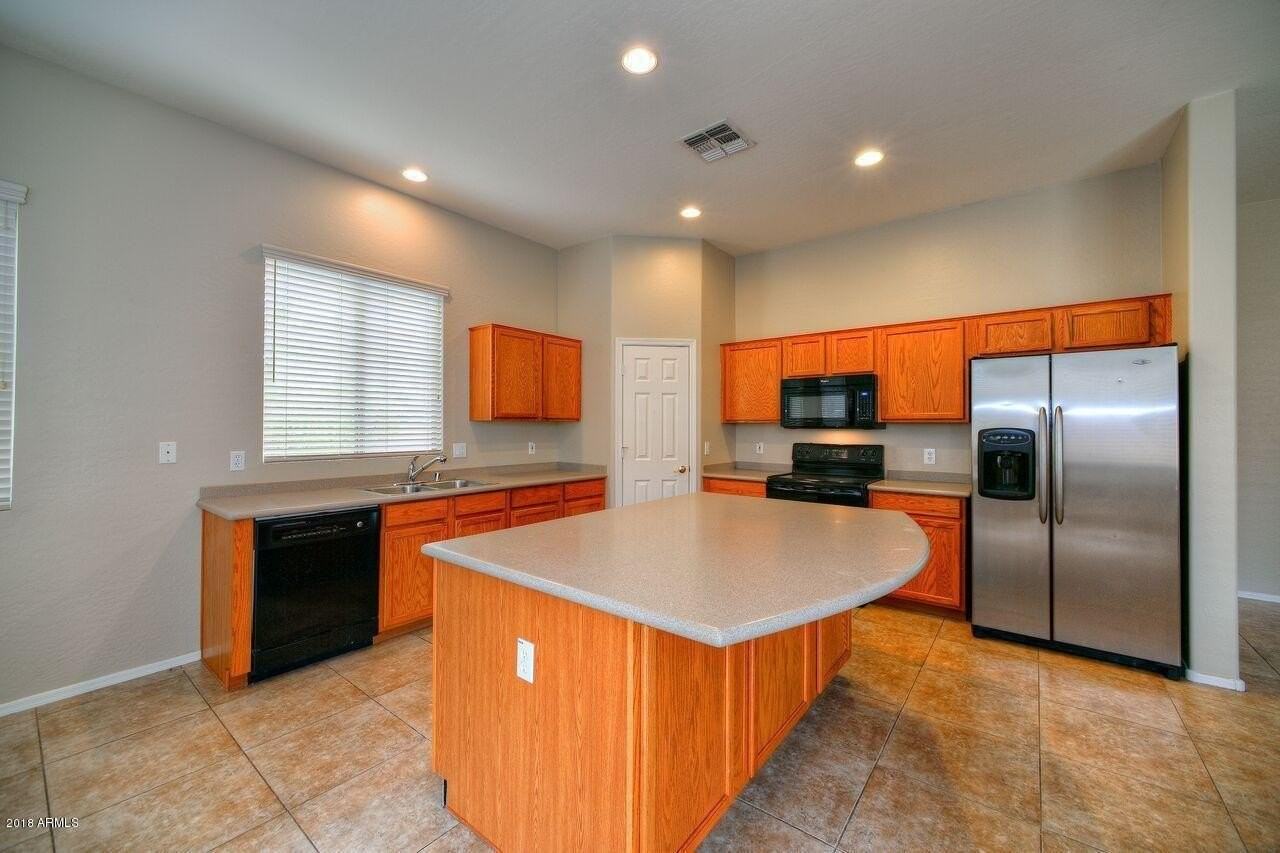 26237 N 74th Ln - Photo 5 of 24
