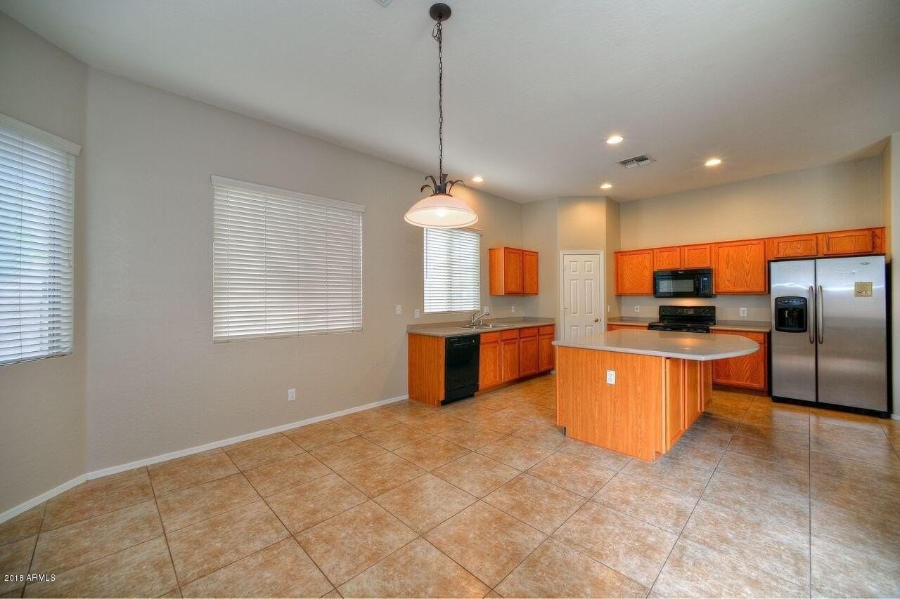 26237 N 74th Ln - Photo 6 of 24