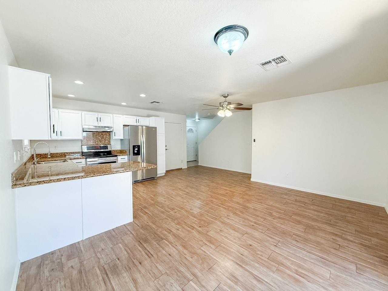 15626 N 29th Way - Photo 3 of 20