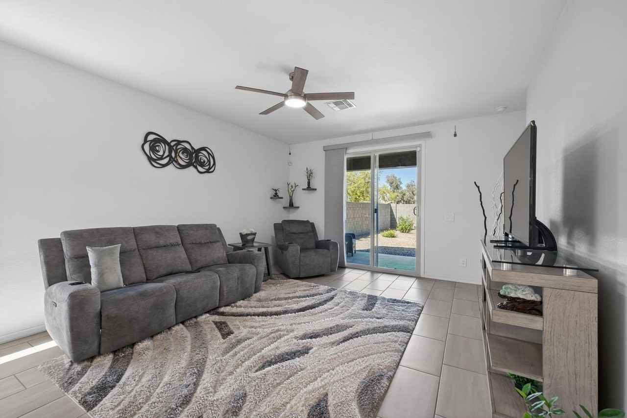 36354 W San Clemente Ave - Photo 5 of 38
